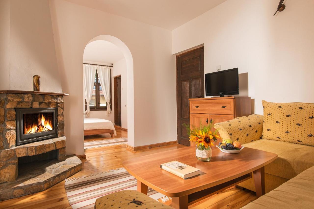 Family Hotel Bile Beli Osŭm Dış mekan fotoğraf