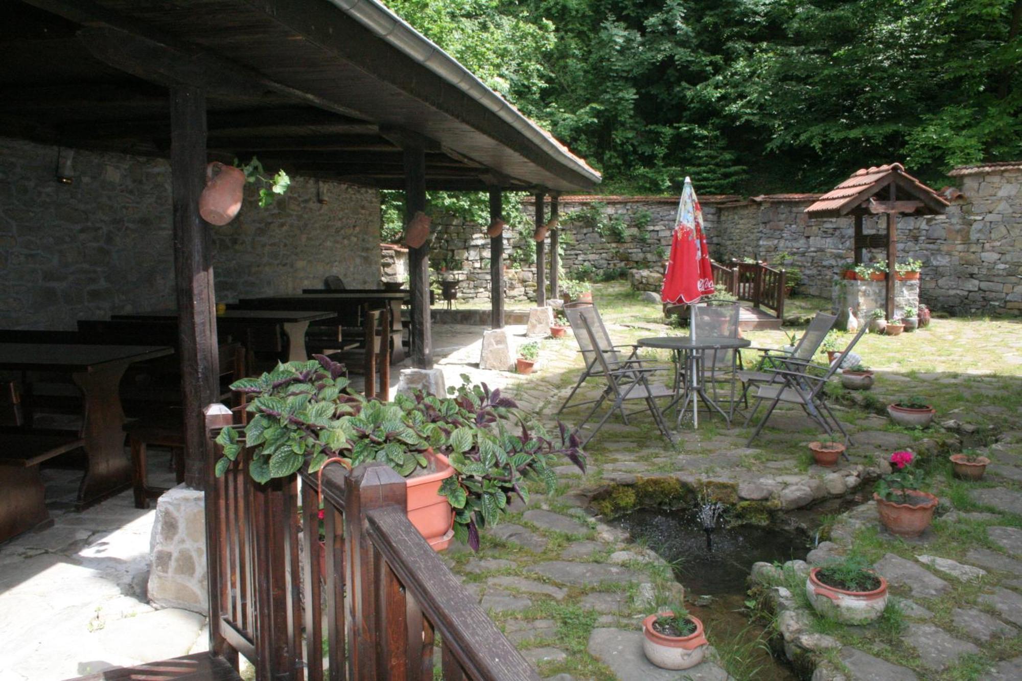 Family Hotel Bile Beli Osŭm Dış mekan fotoğraf
