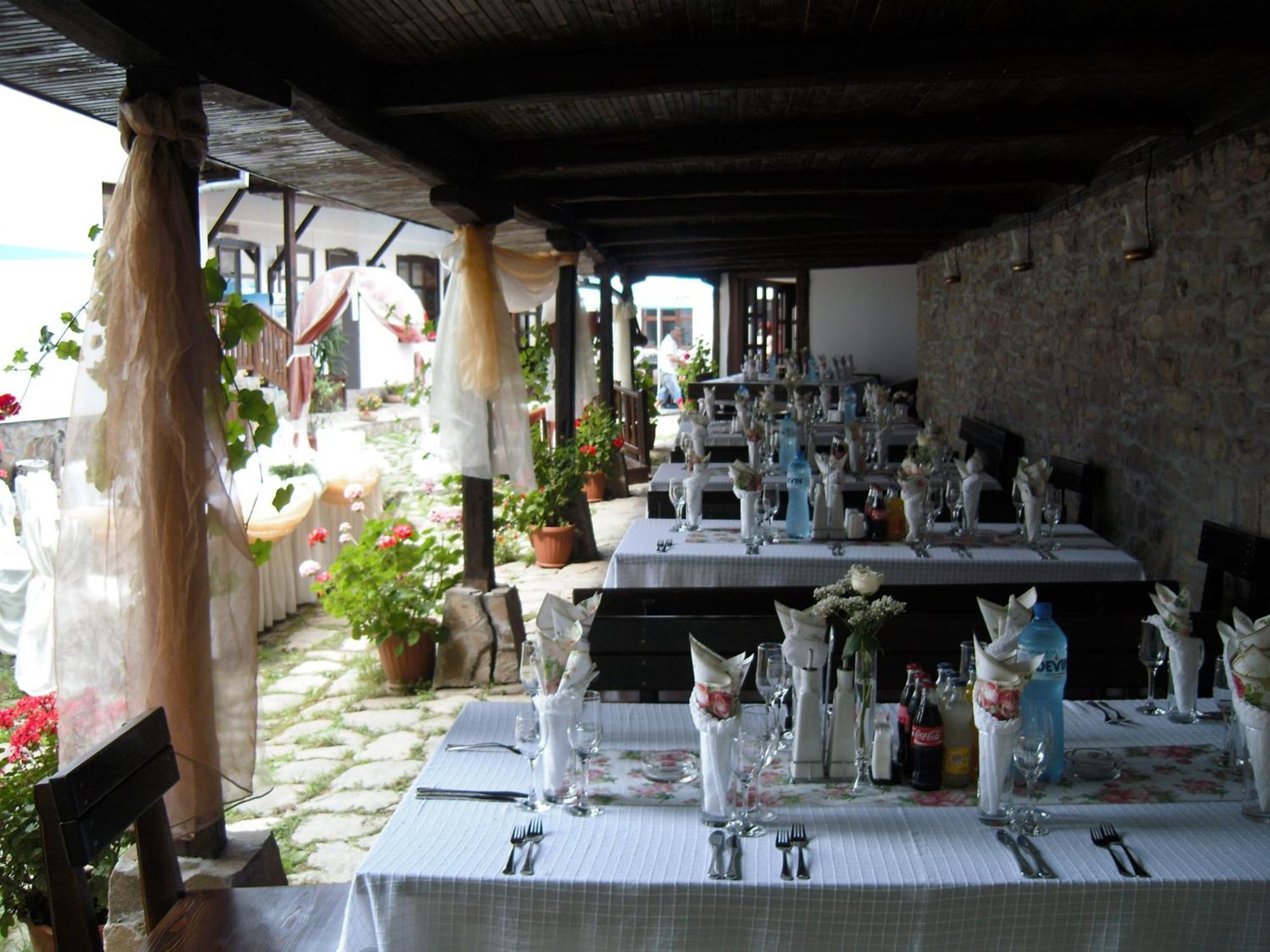 Family Hotel Bile Beli Osŭm Dış mekan fotoğraf