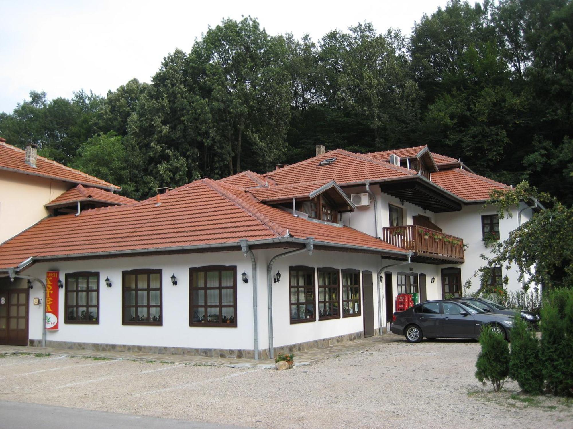 Family Hotel Bile Beli Osŭm Dış mekan fotoğraf