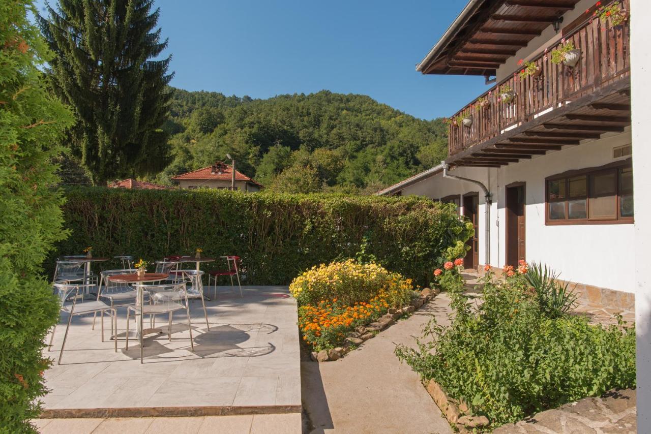 Family Hotel Bile Beli Osŭm Dış mekan fotoğraf